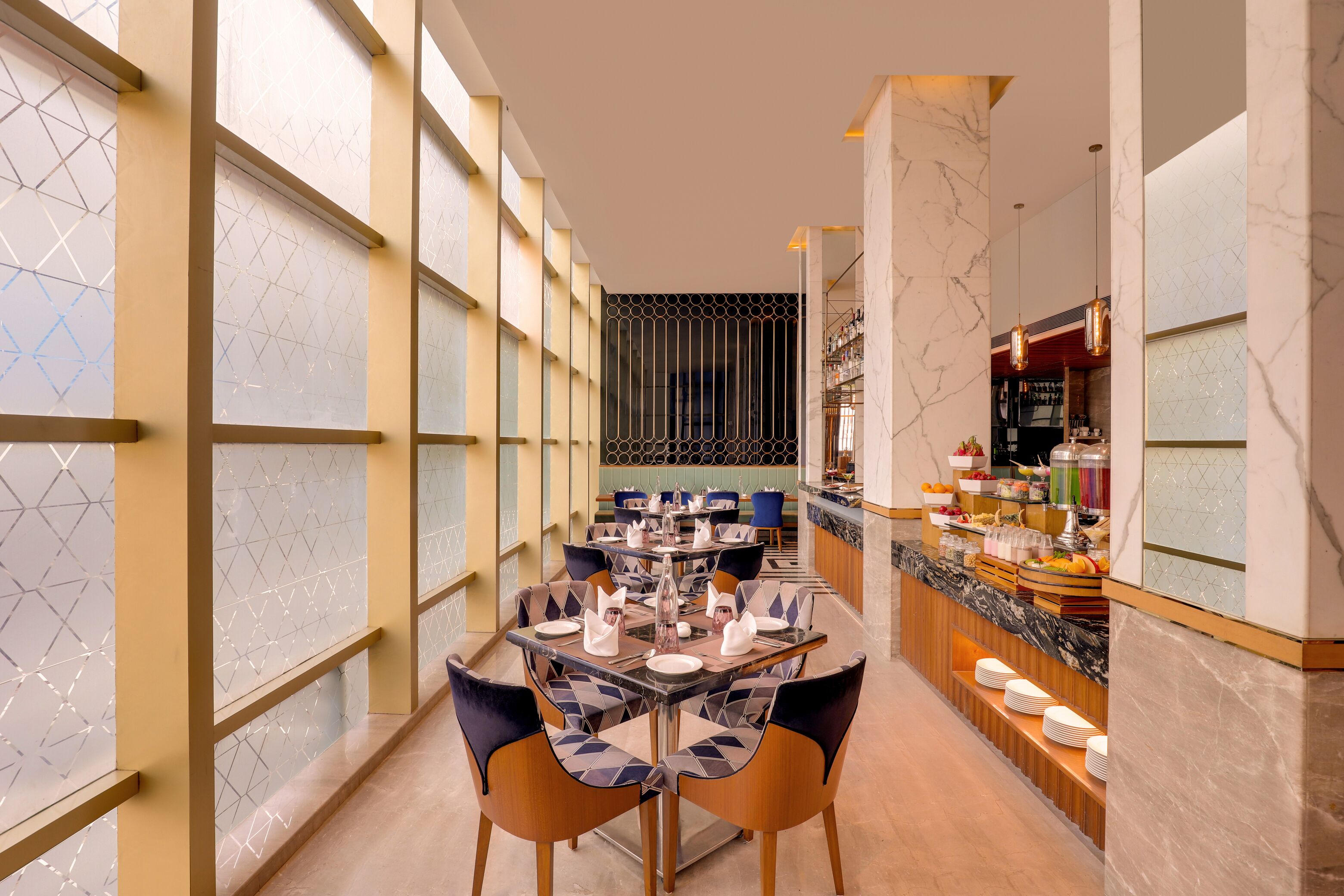 Photo - Lemon Tree Premier, Malad, Mumbai