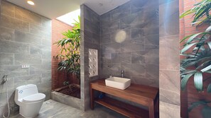 Executive Studio Suite | Bathroom - Nhu House Phu Quoc (Phu Quoc)