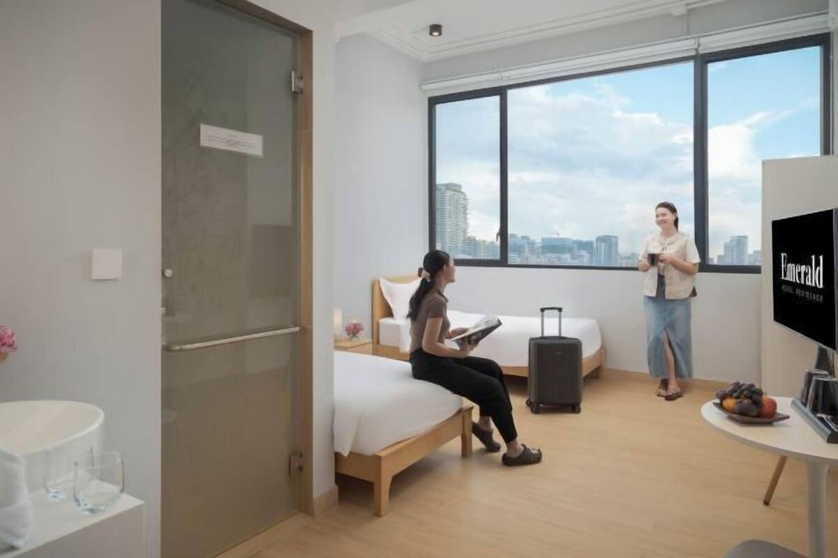 1 bedroom, in-room safe, soundproofing, free WiFi