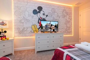 4 habitaciones, tabla de planchar con plancha, cuna de viaje y wifi 