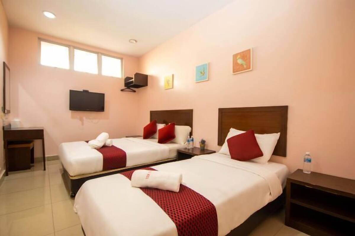 1 bedroom, desk, soundproofing, free WiFi