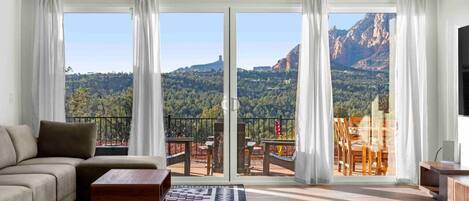 TV connectée, cheminée