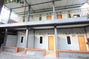 Front of property - OYO 93267 Barokah Rooms Syariah (Praya)