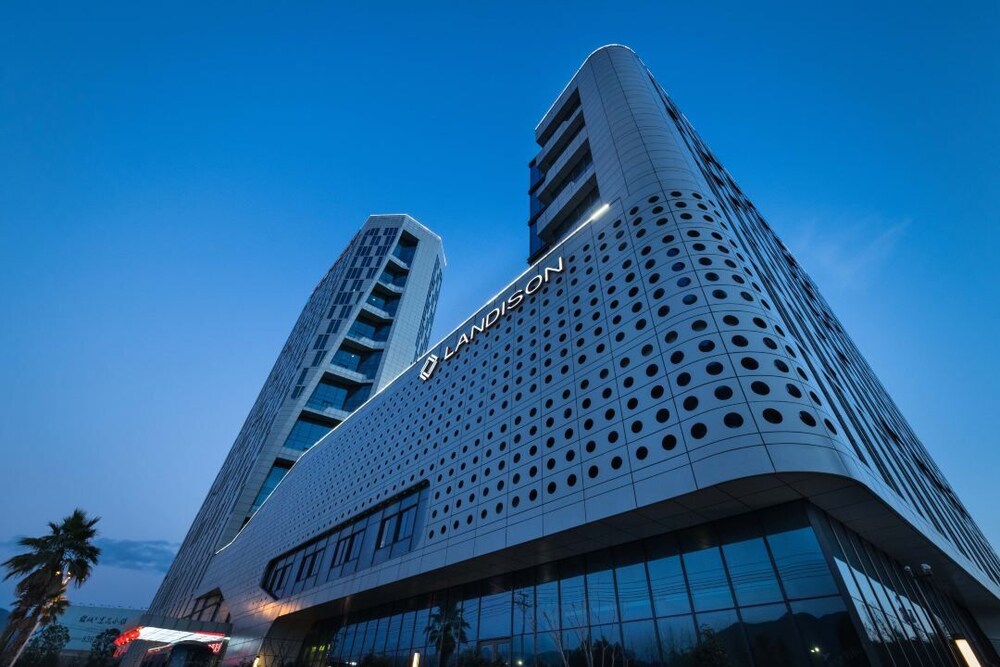 3 Star Hotels