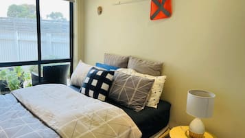 3 bedrooms, bed sheets