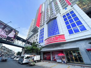 Kiến trúc tòa nhà