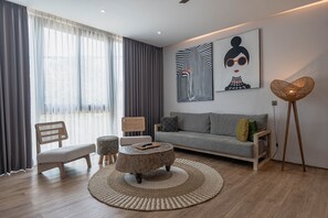 Loftsleilighet | Skrivebord, wi-fi (inkludert) og sengetøy