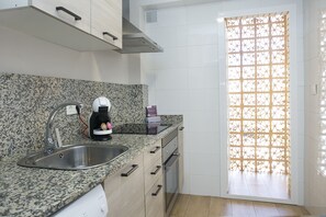 Kühlschrank, Ofen, Herdplatte