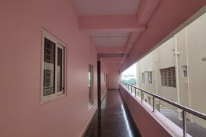 Interior - Neighbour Inn Aparthotel (Chennai)