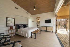 3 habitaciones, escritorio, tabla de planchar con plancha y wifi gratis 
