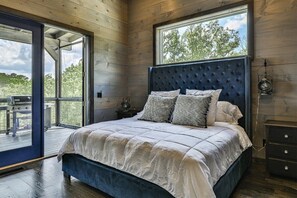 5 bedrooms, iron/ironing board, free WiFi, bed sheets - Live Love Lake | Blue Ridge, GA (Blue Ridge)
