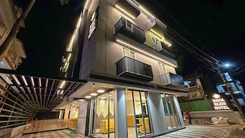 Fachada de la propiedad