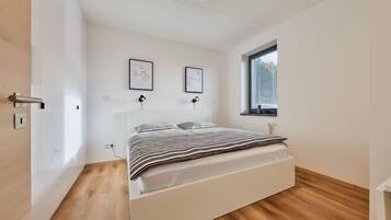 1 habitación, escritorio y acceso a internet