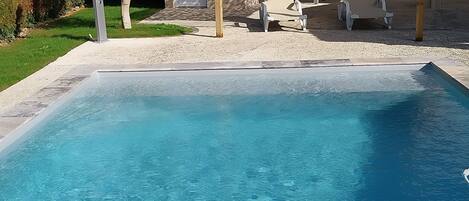 Piscine extérieure, piscine chauffée