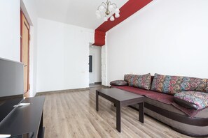 Classic Condo | 2 bedrooms, iron/ironing board, free WiFi, bed sheets - Stay Inn on Saryan 2 (Yerevan)