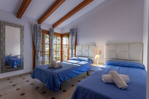 4 間睡房、熨斗/熨衫板、免費 Wi-Fi、床單