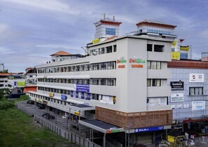 Front of property - Hotel Stay Bella (Kozhikode)