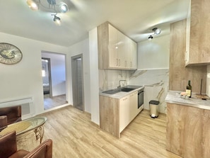 Comfort Apartment | Private kitchen | Fridge, oven, stovetop, cookware/dishes/utensils - Maxim Family Apartment Budva (Budva)