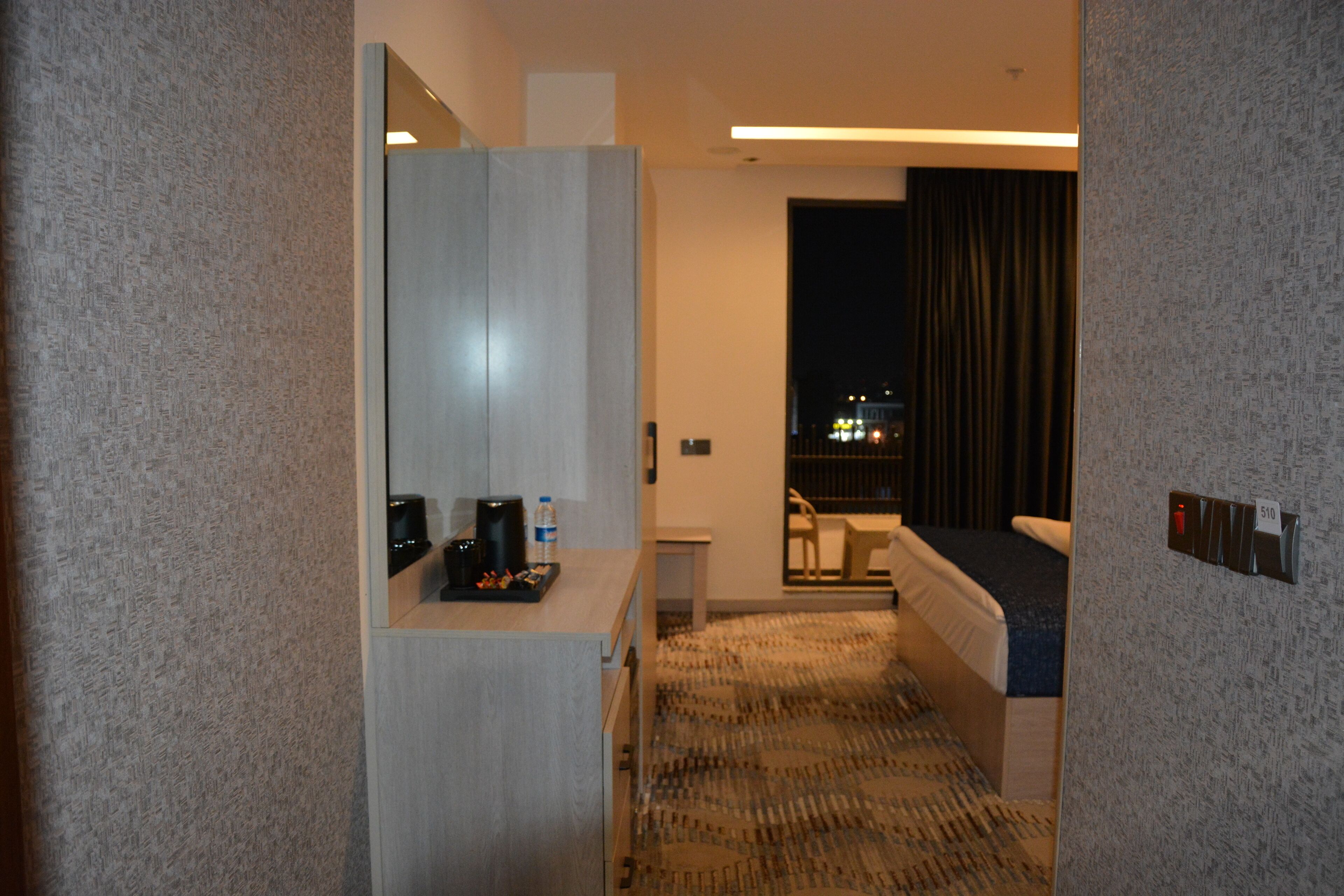 comfort double room | desk, soundproofing, free wifi