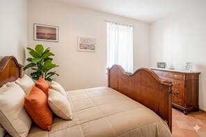 Basic Apartment | 3 bedrooms, iron/ironing board, free WiFi - Baia Foce (Imperia)