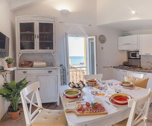 Basic Apartment | Private kitchen - Baia Foce (Imperia)