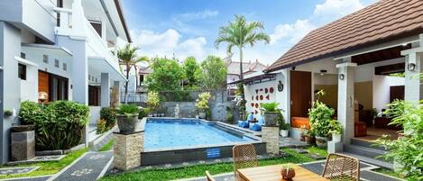 Alberca al aire libre