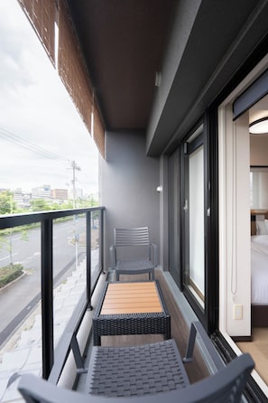 Suite, 1 habitación, para no fumadores, vista al río (with Kitchen and Washing machine) | 1 habitación, tabla de planchar con plancha, wifi gratis y ropa de cama 