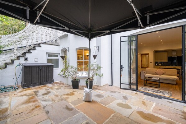 Basic-Apartment, Mehrere Betten | Terrasse/Patio