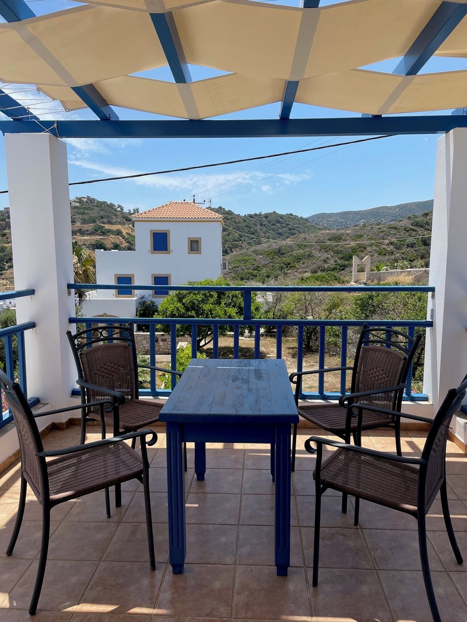 Family Room | Blackout curtains, soundproofing, free WiFi, bed sheets