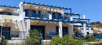 AKROTIRI