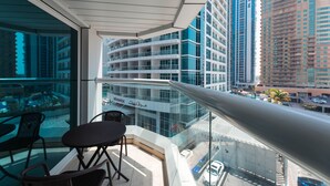 Unclassified image, 5 of 21, button - Grand Luxury - Lakeside Stylish Apartment With Balcony (Dubai)