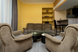 1 bedroom, iron/ironing board, free WiFi, bed sheets - HB apartments Opera II (Tbilisi)