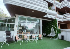 บริเวณภายนอก