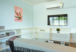Free WiFi, bed sheets, wheelchair access - Ekkamai Buds & Beds - 420 Hostel (Bangkok)