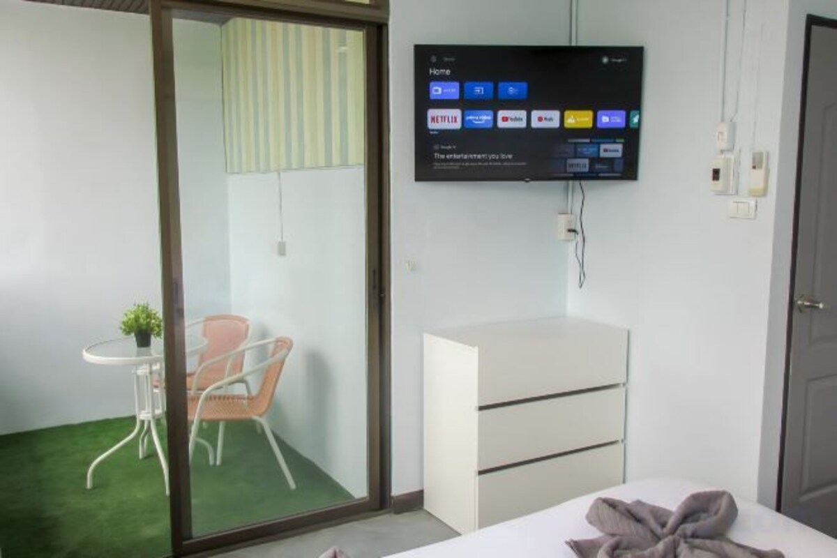 Wifi gratis y ropa de cama