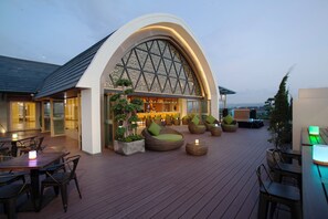 Bar (on property) - Platinum Hotel Jimbaran Beach Bali (Kedonganan)