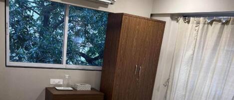 1 dormitori, wifi i roba de llit