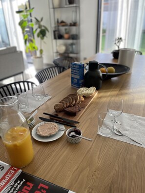 Dining - Parfaites Chambres Dans Maison Proche Gare et Nancy Thermal Avec Petit-déjeuner (Tomblaine)