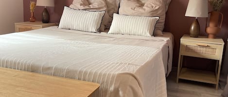 2 dormitorios, tabla de planchar con plancha, cuna de viaje y wifi