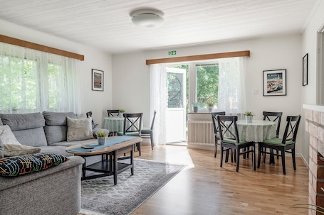 Living area. Vandrarhemmet Stranden i Mora