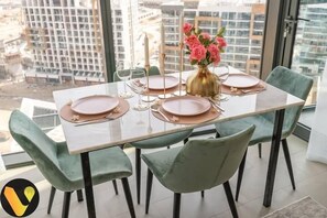 Luxury Apartment | In-room dining