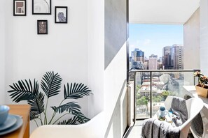 Interior - Spacious Southern Cross Stay, Cozy & Central Home (Melbourne)