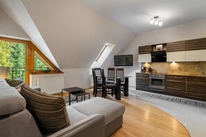 Lägenhet Comfort | Vardagsrum | 37-tums platt-tv med digitalkanaler