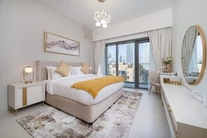 2 bedrooms, Egyptian cotton sheets, premium bedding, in-room safe - Vogue| in Heart of Downtown with Burj Khalifa view (Dubai)