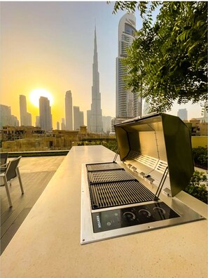 BBQ/picnic Area - Vogue| in Heart of Downtown with Burj Khalifa view (Dubai)