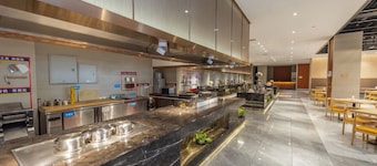 Tuanfenghong Road International Hotel