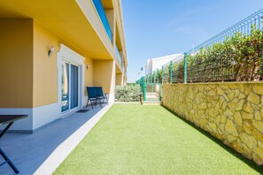 Terrace/patio - Casa Estrella at Bayview Village (Lagos)