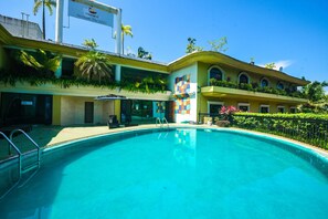 Front of property - Neelam the Glitz (Calangute)