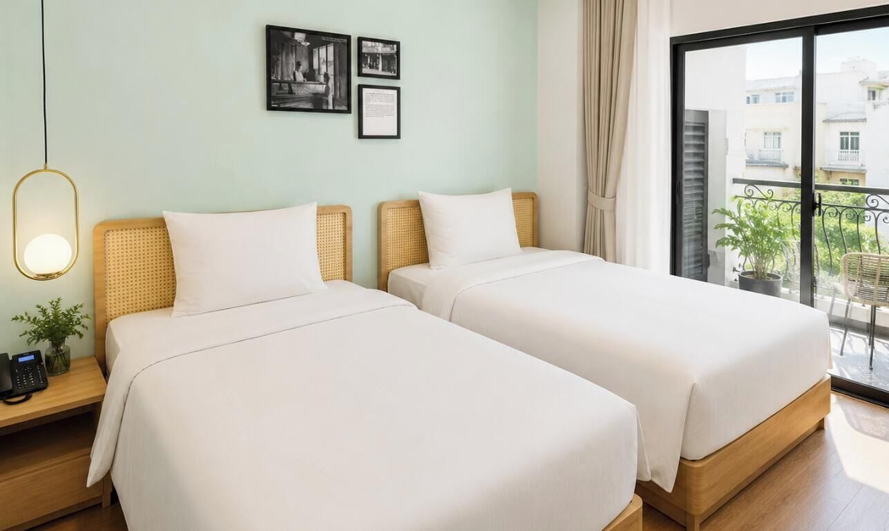Executive Twin City View Balcony | Egyptian cotton sheets, premium bedding, memory-foam beds, in-room safe