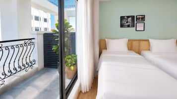 Executive Twin City View Balcony | Balcony